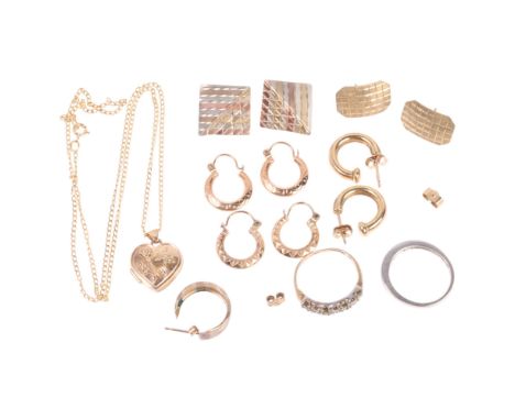 Various 9ct gold jewellery, including diamond ring, heart locket necklace, earrings, etc, 11.7g gross . Condition Report:Lot 