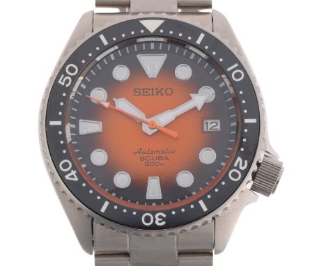 SEIKO - a Custom Mod stainless steel Scuba Diver's 200M automatic calendar bracelet watch, ombre orange and black dial with p