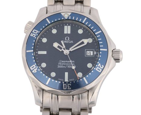 OMEGA - a stainless steel Seamaster Professional quartz calendar bracelet watch, ref. 256.180.00, circa 2000, blue wave dial 