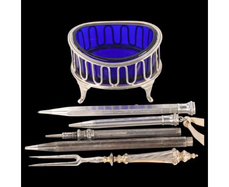 Various silver, including Mappin & Webb salt cellar with blue glass liner, Eversharp propelling pencil, Sampson Mordan & Co p