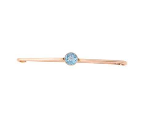 An Antique 15ct gold single stone aquamarine bar brooch, millegrain set with 1.3ct old European-cut aquamarine, aquamarine we