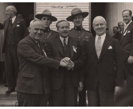 BRITISH PRIME MINISTERS: Small selection of signed photographs of various sizes (8 x 10, postcard and smaller), signed cards 