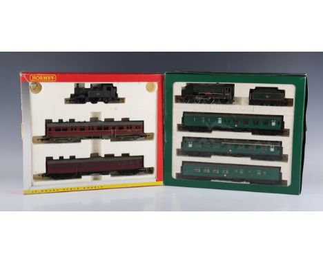 A Hornby Railways gauge OO R.2082 BR Schools train pack, boxed with instructions and certificate (box and lid creased and scu
