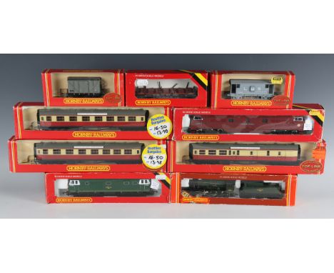 A collection of Hornby Railways gauge OO items, including diesel locomotive 'Western Courier', R.074 Hymek diesel locomotive,
