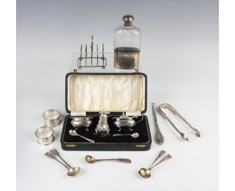 A Victorian silver and cut glass hip flask with screw cover and detachable cup, London 1894 by Charles Fox, height 15cm, toge