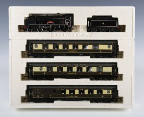 A Hornby gauge OO R.2079 Kentish Belle train pack, boxed with instructions and certificate (box scuffed).Buyer’s Premium 29.4