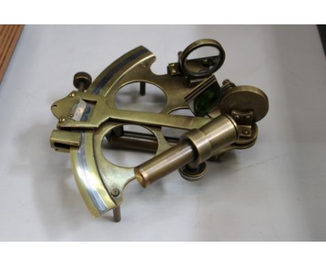 Stanley brass octant with silvered scale -marked Stanley London, 21cm wide