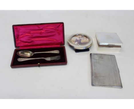 Selection of miscellaneous 20th century silver, including an Edwardian spoon and fork christening set, in a fitted case (Lond