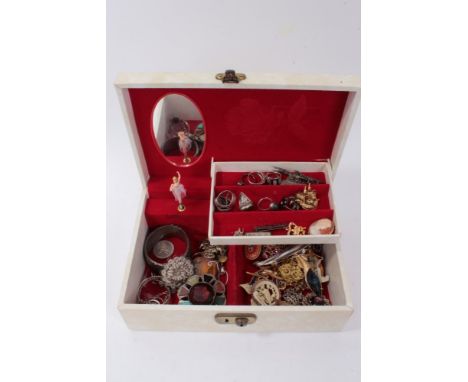 Jewellery box containing silver and white metal rings, ingot pendant, silver bangle, two Miracle brooches, gold mounted cameo