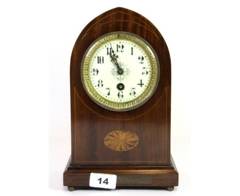 An early 20th century inlaid mahogany mantle clock, H. 26cm.