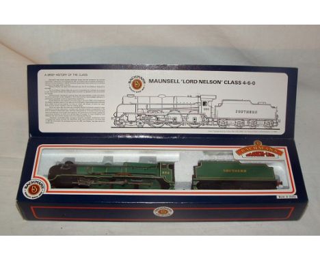 BACHMANN 31-401 SR Malachite Green Lord Nelson Class 4-6-0 'Sir Martin Frobisher'. Excellent Boxed.