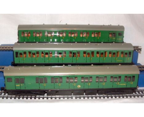 HORNBY DUBLO 2R 3 Car BR(S) Green EMU Set - 2250 Power Car  and 4081 Centre Carriage (both Excellent with no sign of frosting