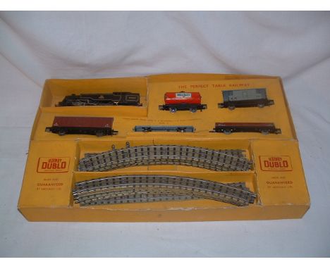 HORNBY DUBLO 3R Sets EDG 18 and EDP22 - EDG18 BR Goods Tank Set comprising a EDL18 BR 2-6-4T no 80054 (Good) and a D1 'MOBIL'