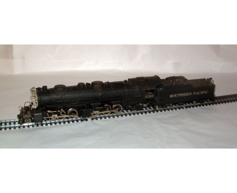 UNITED Scale Models HO painted Brass C&O 2-6-6-2 and 4 axle Tender in Southern Pacific Black Livery with Silver Boiler Door #