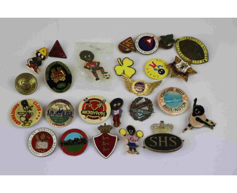Box of mixed vintage Enamel &amp; other Badges to include Golly