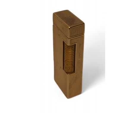 A Dunhill style 9ct gold lighter, the engine turned case, 375, London, 1955 87.8g gross 
