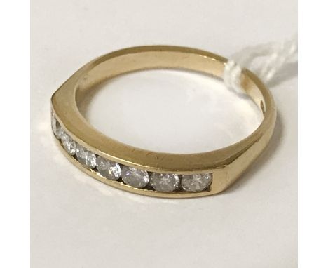 18CT GOLD 7 STONE DIAMOND RING - SIZE P
