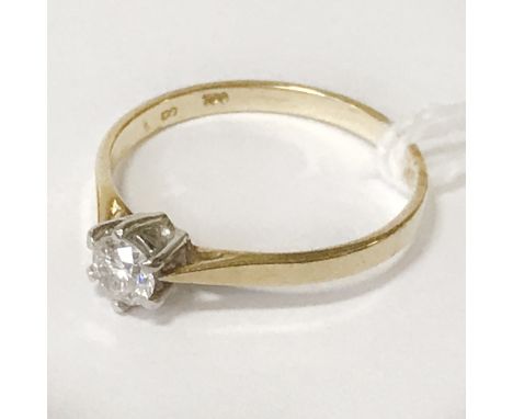 18CT GOLD DIAMOND SOLITAIRE RING -SIZE M