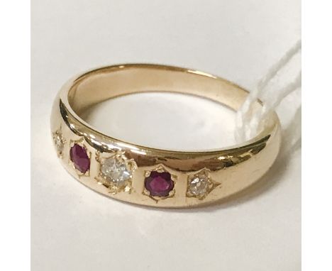 18CT GOLD RING - SET 2 RUBIES &amp; 3 DIAMONDS - SIZE O