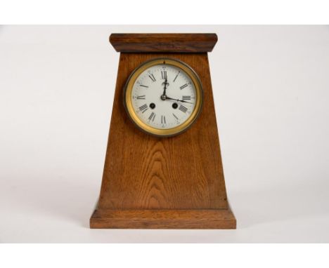 A FRENCH OAK PYLON SHAPED MANTEL CLOCK WITH ENAMEL DIAL AND GONG STRIKING MOVEMENT, 33CM H, C1900