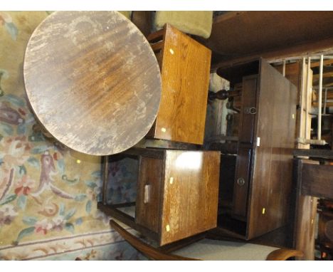 A SOFA TABLE, ROOM SCREEN, OAK NEST OF TABLES ETC  (5)