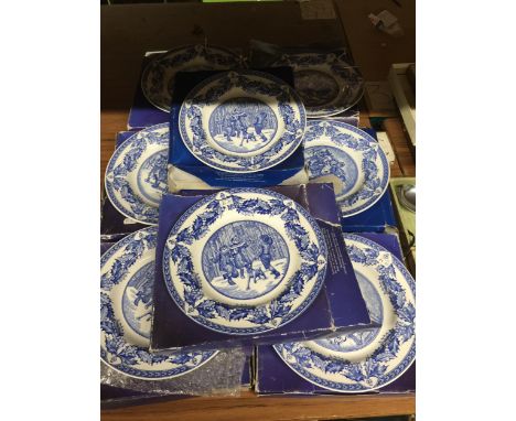 A GROUP OF BOXED BLUE AND WHITE SPODE PLATES 