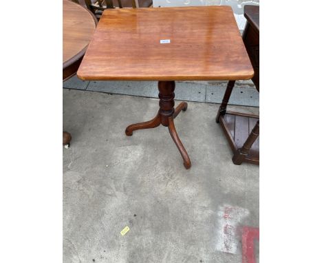 A VICTORIAN MAHOGANY TILT-TOP TRIPOD TABLE, 24 X 20" 