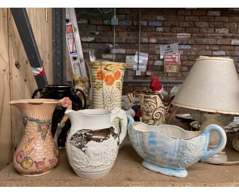 A QUANTITY OF LARGE CERAMIC PIECES TO INCLUDE AN ART DECO ARTHUR WOOD VASE, A WADE 'GOTHIC' JUG, WEDGWOOD AND ARTHUR WOOD JUG