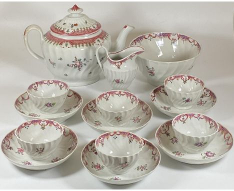 A C.1790 NEW HALL / FACTORY X PORCELAIN TEA SET COMPRISING TEAPOT, SIX TEA BOWLS AND SAUCERS, CREAM JUG AND SUGAR BOWL, PATTE