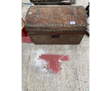 A VINTAGE PONY SKIN STORAGE TRUNK 