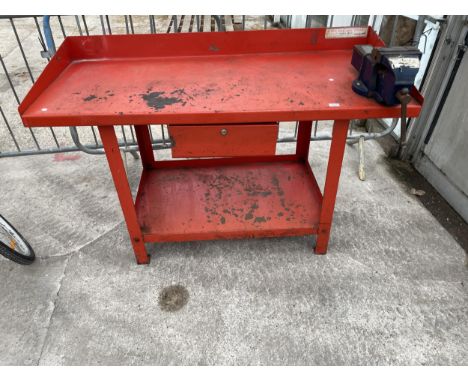 AN AMERICAN PRO METAL WORKBENCH WITH LOWER SHELF AND SINGLE DRAWER COMPLETE WITH A TASKMASTER 6" FIXED BASE BENCH VICE 