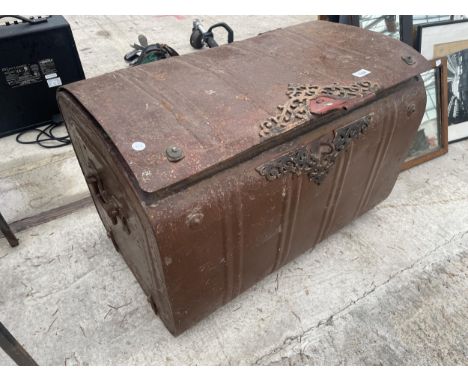 A VINTAGE METAL STORAGE TRUNK 