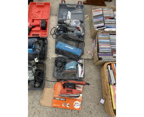 AN ASSORTMENT OF POWER TOOLS TO INCLUDE SANDERS AND A DRILL ETC 