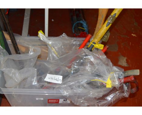 POLICE > Good quantity of assorted hand tools [VAT ON HAMMER PRICE] [NO RESERVE]