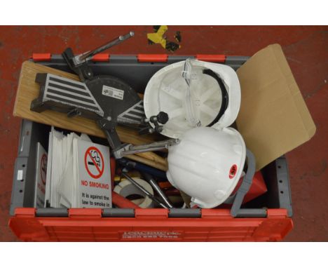 POLICE > Mixed lot of tools etc. [VAT ON HAMMER PRICE] [NO RESERVE]