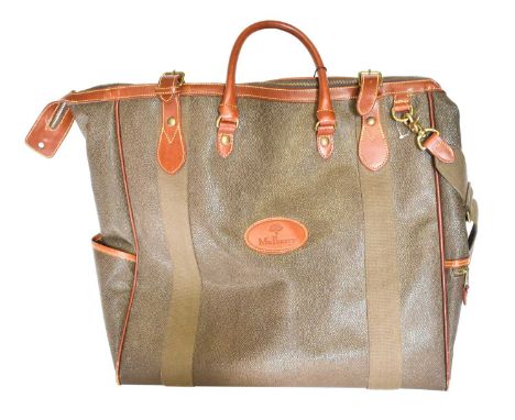 Mulberry Green Scotch Grain Travel Bag, soft sided with leather mounts, gilt-tone hardware, double handles with press stud fa