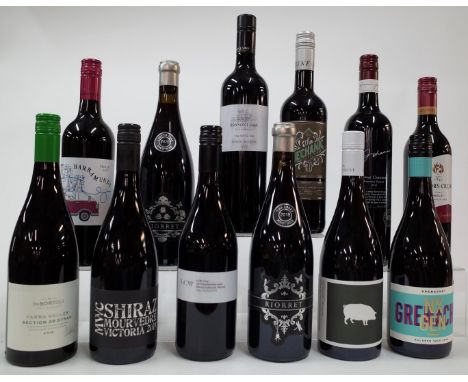 12 BOTTLES AUSTRALIAN RED WINEDe Bortoli Section A8 Syrah 2018, Riorret Lusatia Park Pinot Noir 2020 and The Abbey Pinot Noir