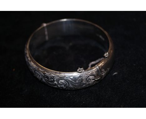 Silver bangle 37 grams