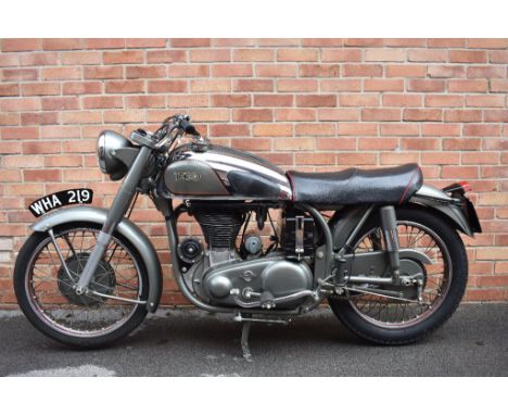 A 1954 Norton International 30M, registration number WHA 219, engine number J1151978, chassis number J1151978, Polychromatic 