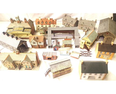 Selection of kit built buildings, mostly card, station, houses, signal box, engine shed etc all in good condition. P&amp;P Gr
