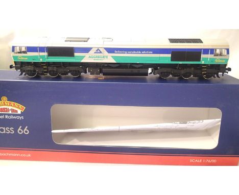 Bachmann 32-738 Class 66 Diesel 66711, Sence, GBRF Aggregates in near mint condition, boxed. P&amp;P Group 1 (£14+VAT for the
