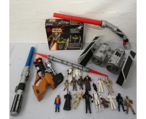 SELECTION OF STAR WARS FIGURES AND TOYS
including various Just Toys Inc. BendEms figures from 1993; 1990s Kenner figures; a S