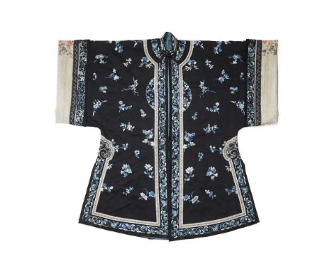 清末民初 墨地刺繡花卉紋對襟外套 embroidered in mirror image front and back with lotus, chrysanthemum, morning glory, and other flower sprays