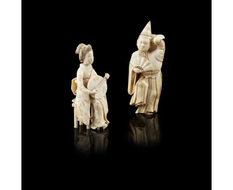 明治 宗康、宗款 象牙雕人物置物（兩件） one depicting a seated courtesan playing a string musical instrument with composed facial expression, he