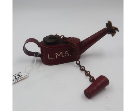 LMS spirit lamp L: 20cm. UK P&amp;P Group 1 (£16+VAT for the first lot and £2+VAT for subsequent lots) 