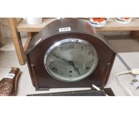 MANTLE CLOCK