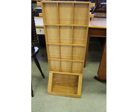 Card/leaflet stand