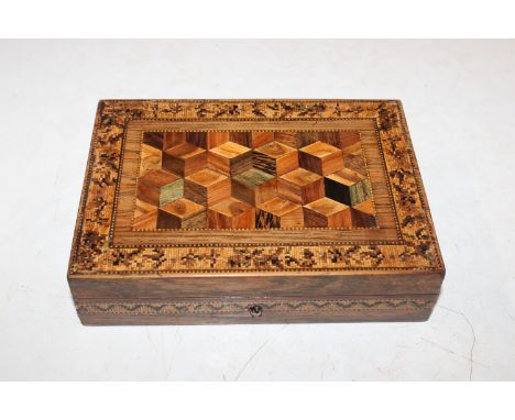 A Tunbridge ware parquetry inlaid trinket box, 18cm x  12.5cm 