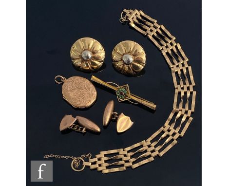 A small parcel lot of 9ct jewellery to include a four bar gate bracelet, a rose gold locket, cufflinks etc, total weight 20.4