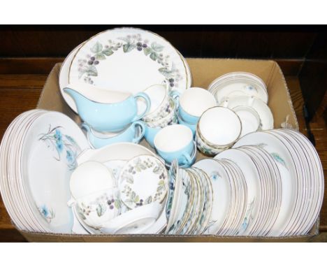 Royal Worcester Lavinia pattern part tea and dinner service, a small collection of Alfred Meakin blue and gilt china to inclu